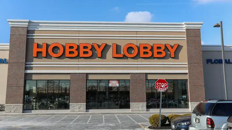 Is Hobby Lobby Open on Sunday